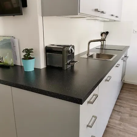 Tgesa Dutg Grond 公寓