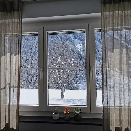 Apartment Tgesa Dutg Grond