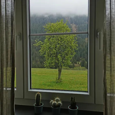 Tgesa Dutg Grond 公寓